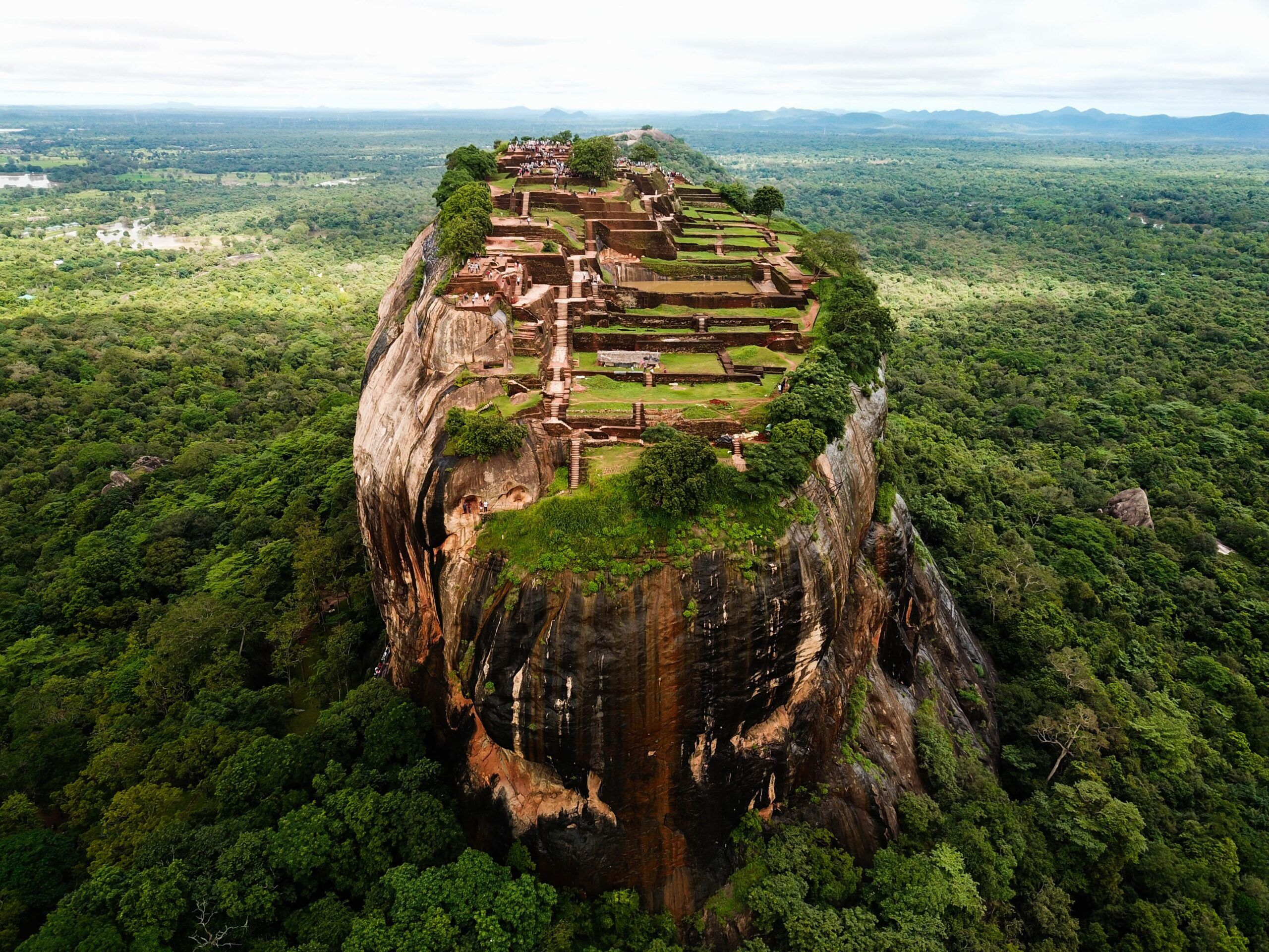 Paths of Ceylon Through Sri Lanka